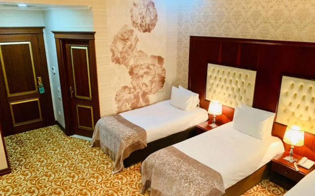 Clover Boutique Hotel
