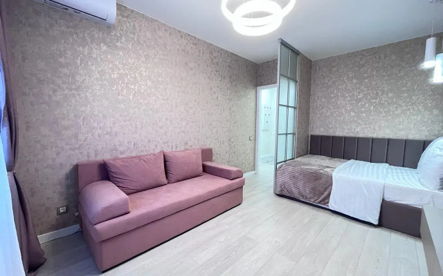 Апартаменты Люкс Уютные 1-комнатные на Июльских Дней 1к2