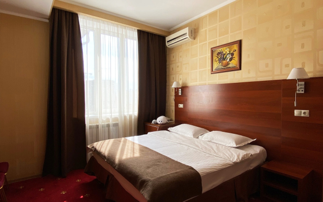 Lazurny bereg hotel