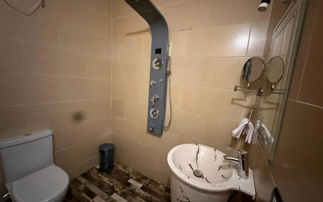 Курортный отель Amwaj Oyoun Resort & Casino