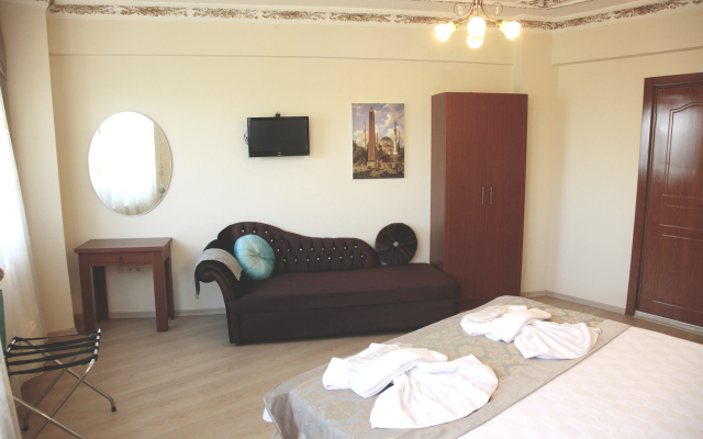 Sea House Suites