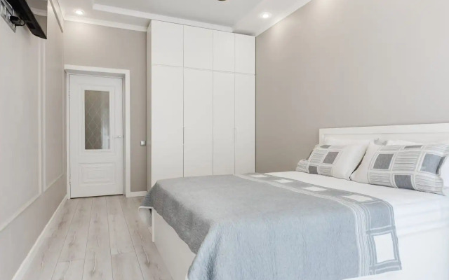 Апартаменты Двухкомнатная в Центре Алматы