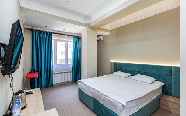 Kaier Hotel
