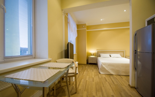 Aparton na Nezavisimosti 33 Apartments
