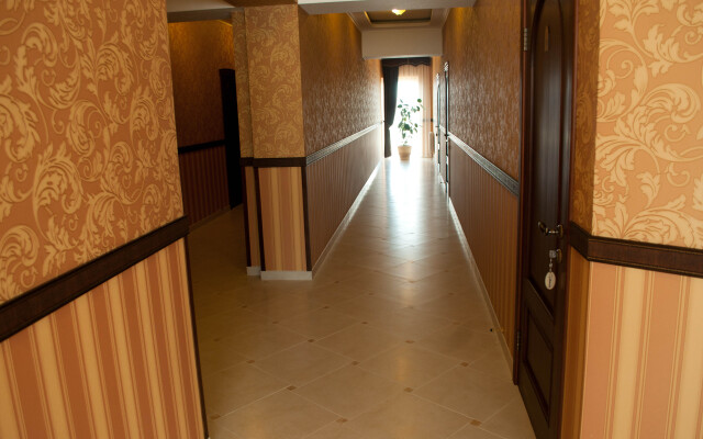 New Astoria Hotel