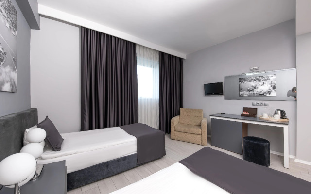 Expo Park Hotel