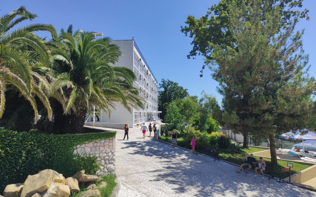 Пансионат Ларимар