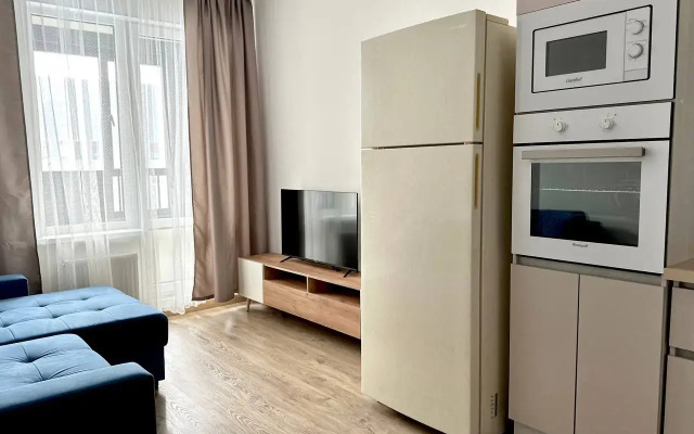 Yevrodvushka U Metro Lesnaya Apartments