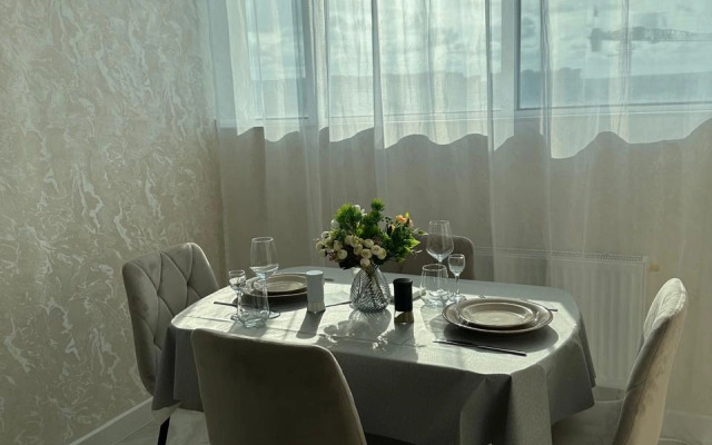 V Tsentre Goroda Flat