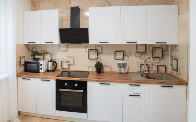 Квартира Просторная Двухкомнатная Natali на метро Пражская