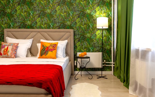 ZebraHome s vidom na gorod i les Apartments