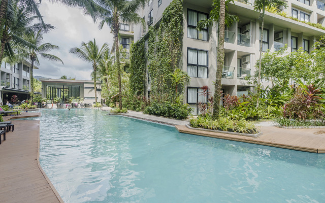 Diamond 2Br  Deluxe Poolside Condo Apartments