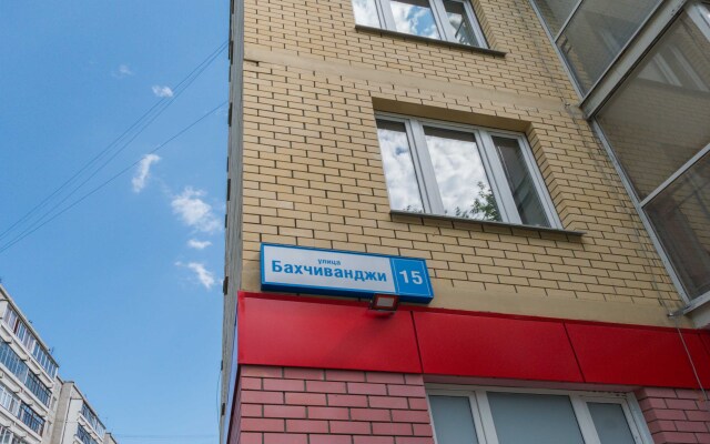 Apartamenty Zit' Horoso v 10 minutah peskom ot AEROPORTA