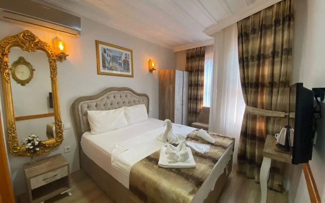 Отель Tree House