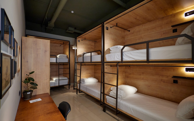 Dzen Hostel
