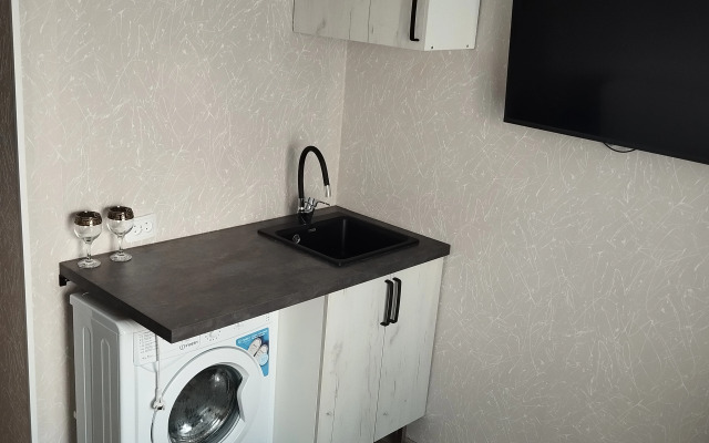 Uyutnaya Studiya v Samom Tsentre Goroda Flat