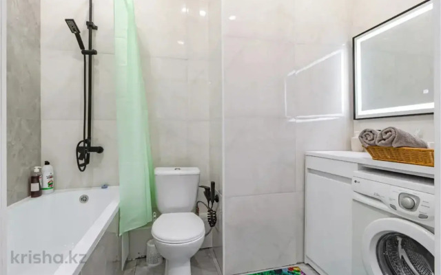 Izumrudnaya Krasotka Flat