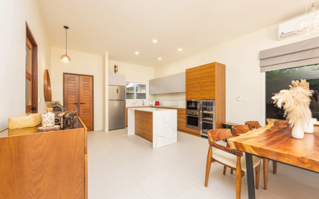 Emilia 3BR Private Pool Naiharn Villa