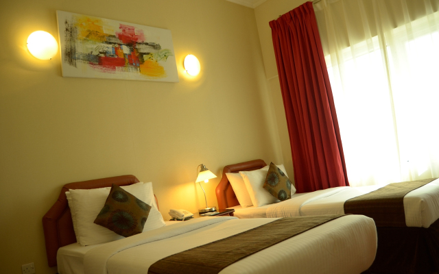 Nejoum Al Emarate Hotel