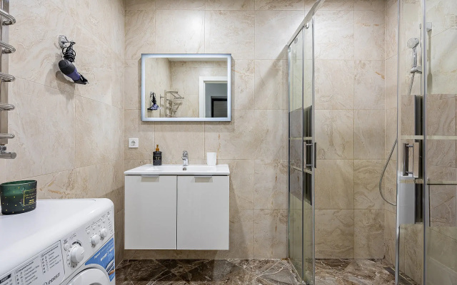 Sikarnye apartamenty na Bul'vare Pobedy
