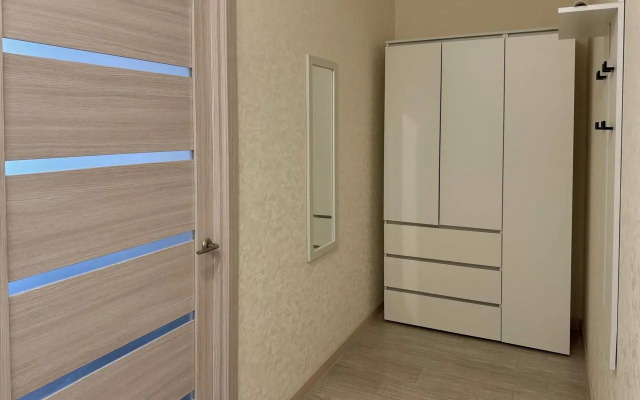 Na ulitse Shiroko-Kholodnaya, d.6 Apartments