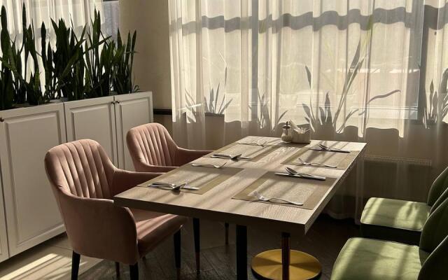 Prestol'nyy Apart-Hotel (ex Faraon)