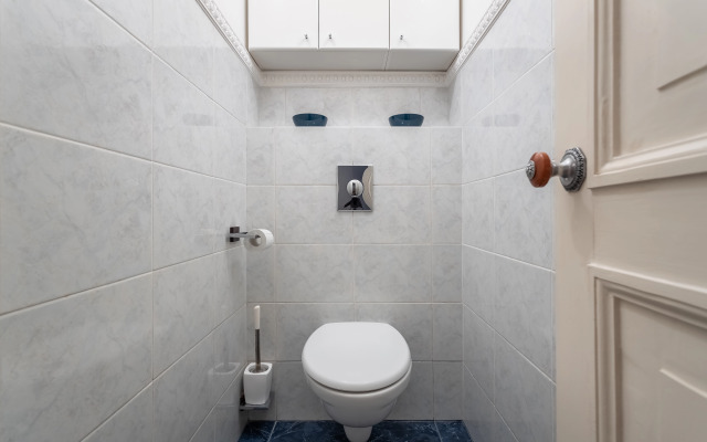 Apartments Uluchshennye S Balkonom I Vidom Na Gorod