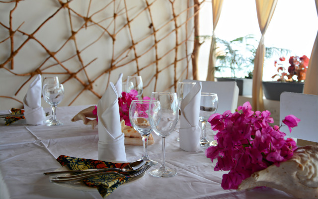 Aya Beach Bungalows Hotel