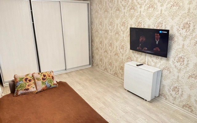 1 Komnatnaya U Akvaparka S Konditsionerom Flat