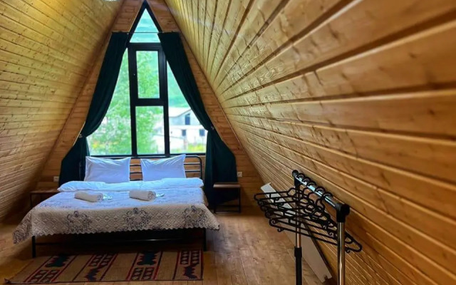 Chalet Memoria Kazbegi Arsha
