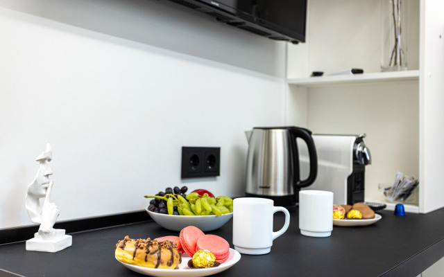 Апартаменты LikeHome Life - Полянка 1-й Хвостов Переулок