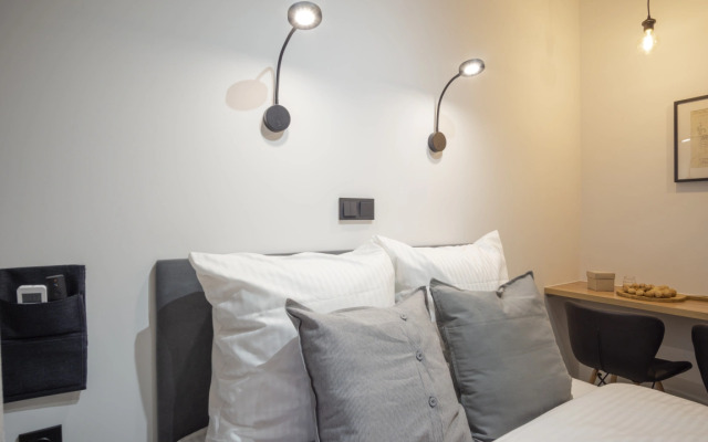 Апартаменты 1 GoldenRing, Суркова 20/6