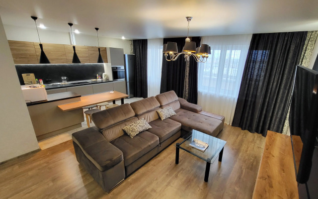Bolshaya I Chistaya V Tsentre Goroda Flat