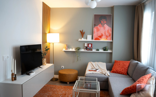 Апартаменты Стильные апартаменты с отдельной спальней у Таксим