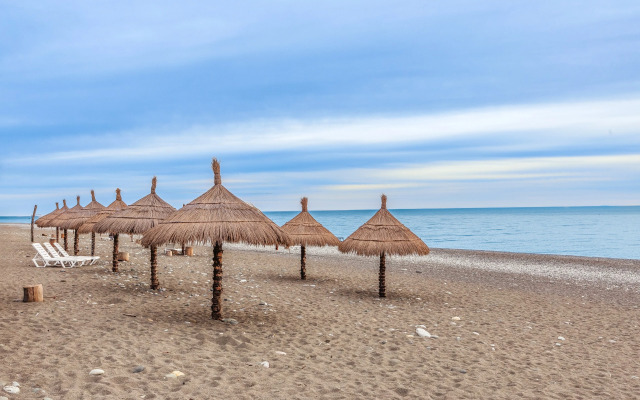 Hotel Eco House Pitiunt Resort