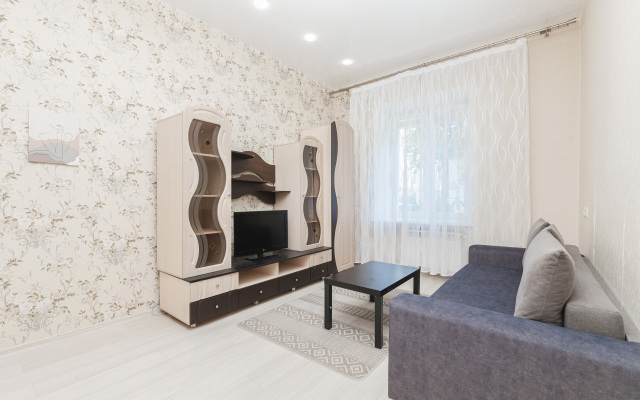 Novye v tsentre na ploshchadi Pobedy Apartments