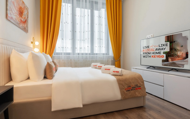 Студия KeyGo #1016 с видoм нa ВДHX