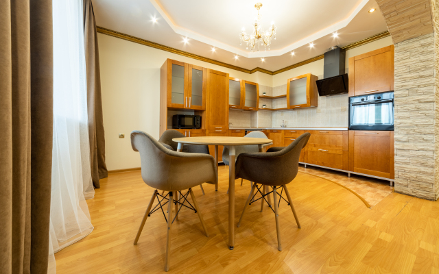 Favorite House na Aviatorov 29 Apartments