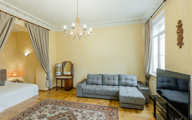 Апартаменты SpbStay Вознесенский 3/5