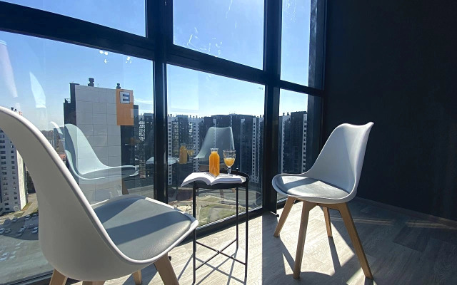 Квартира Поделам с балконом у ЖД вокзала