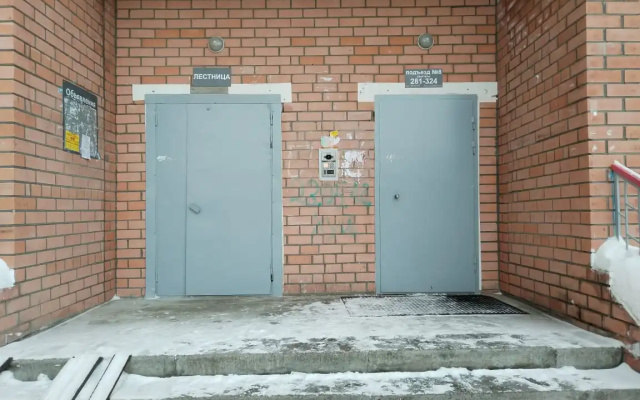 Apartamenty 2-h komnatnaa kvartira na Universitetskoj 29