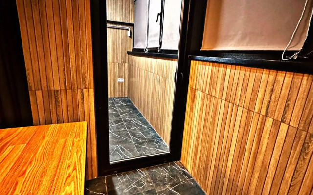 U Metro Prazhskaya Flat