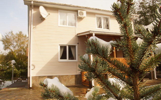 U Granitnogo Kan'ona Chalet