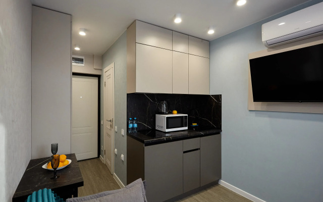 V Zhk Rezident s Balkonom Apartment