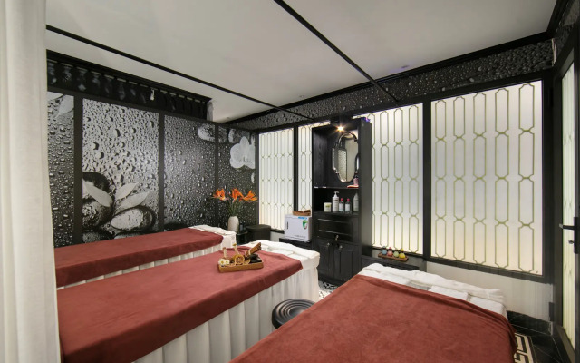Chateau De Hanoi Boutique-hotel