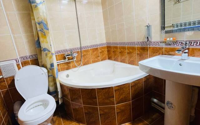 Chor Minor 100 m do starogo goroda s besplatnum bassejnom  Hotel