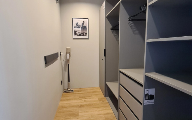 Квартира новая в центре RomanovApart