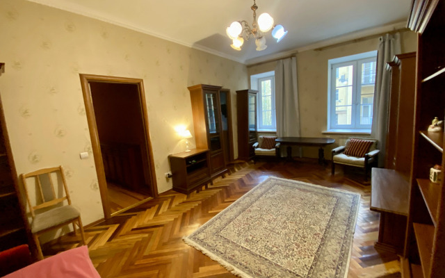 Апартаменты У Банковского Моста