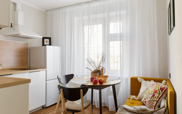 Апартаменты Белые цветы Абсалямова, у Чаши и станции метро