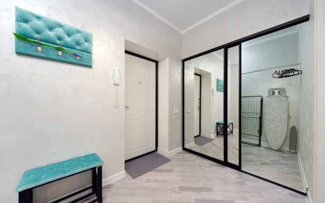 Raidas na Oranzhereynoy 21-4 Flat